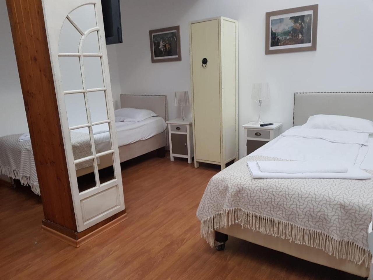 Nonna Mia Hotel Bükreş Dış mekan fotoğraf